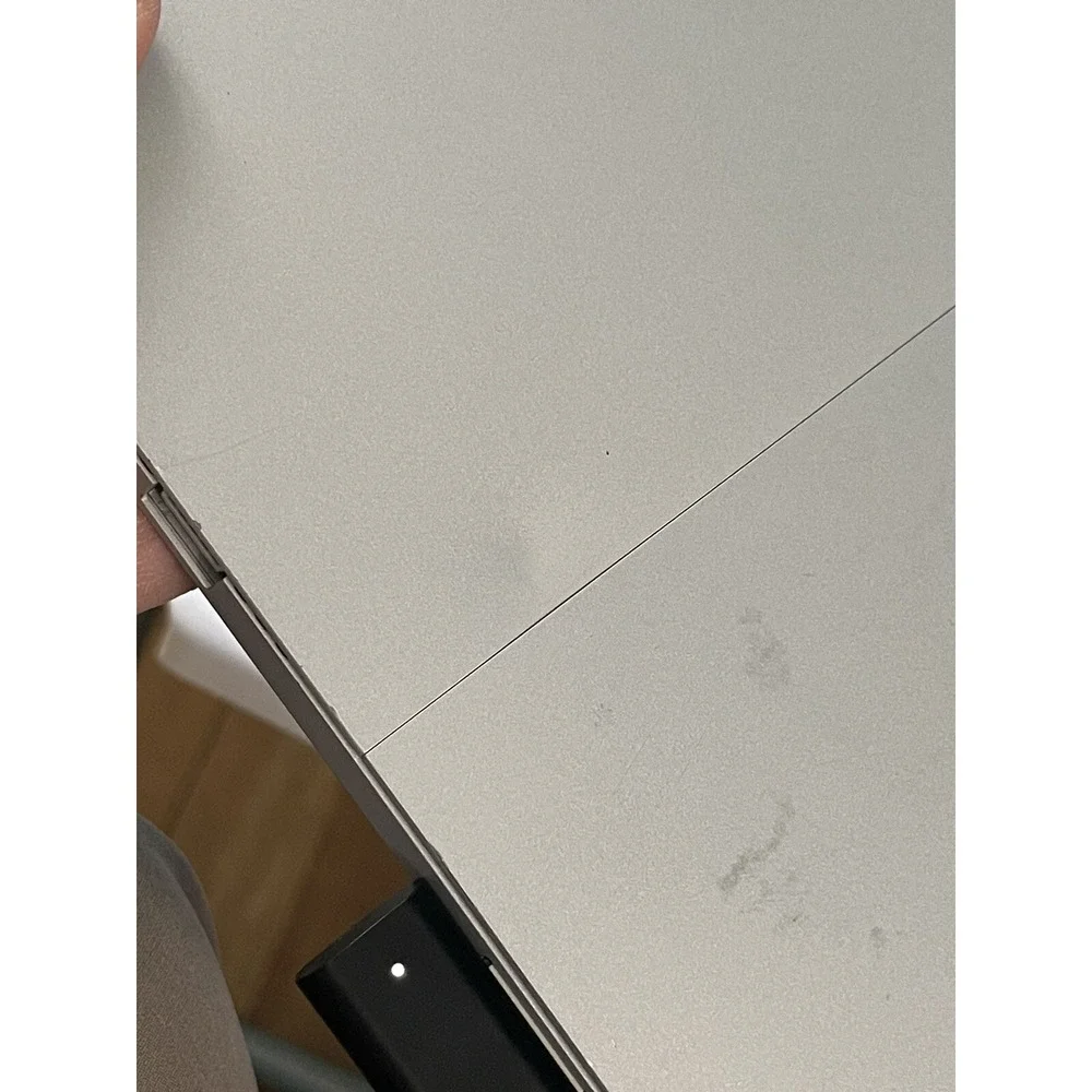 Microsoft Surface Pro 4 - i5 - 4GB RAM - 128GB SSD - 12.3